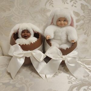 Anne Geddes Baby Bunnies In Chocolate Easter Eggs Vintage Dolls Set Of 2
